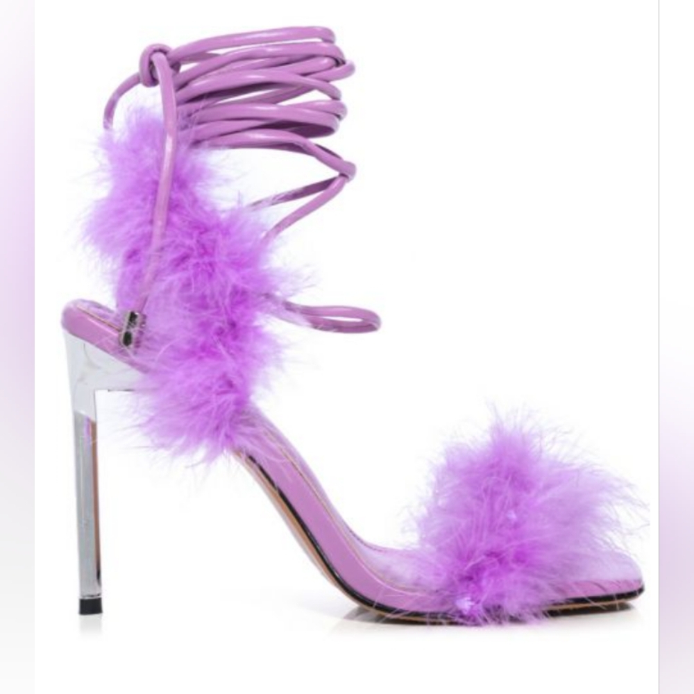 NIB Mojito Mami Women's Feather Strappy Sandal, Sz. 10.